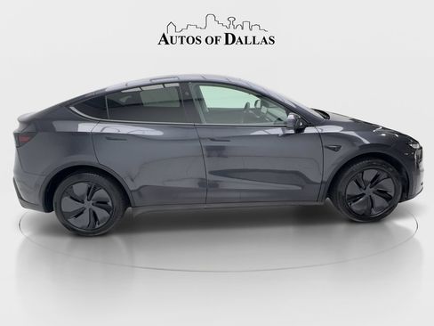Used 2026 Tesla Model Y 2WD image 6
