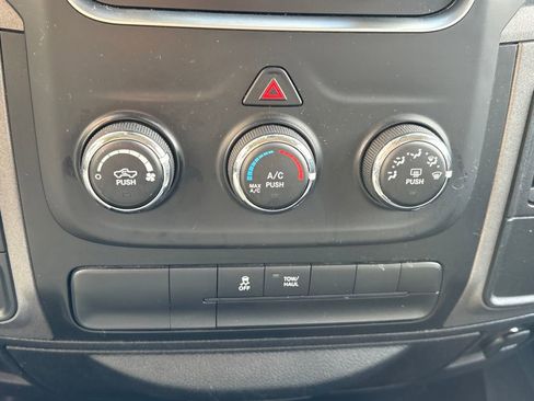 Used 2017 RAM 1500 Express w/ Express Value Package image 11