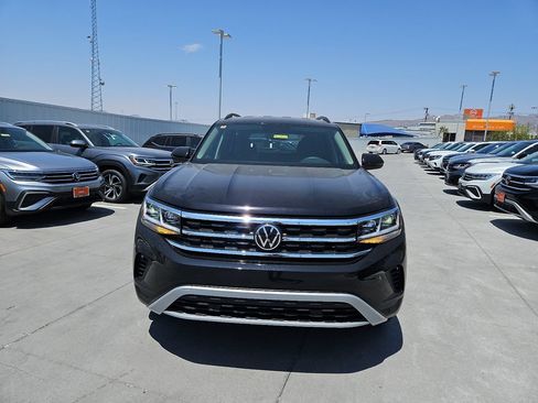 Used 2023 Volkswagen Atlas SE AWD/4WD image 3