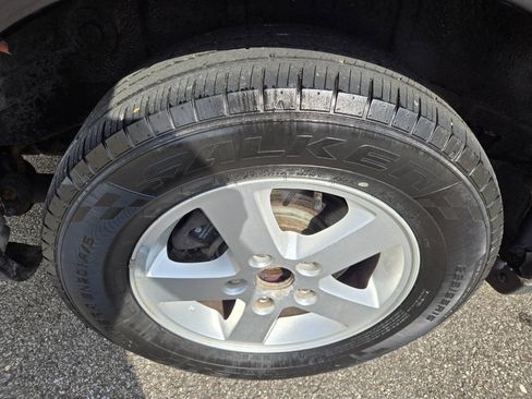 Used 2012 Dodge Grand Caravan Crew image 38