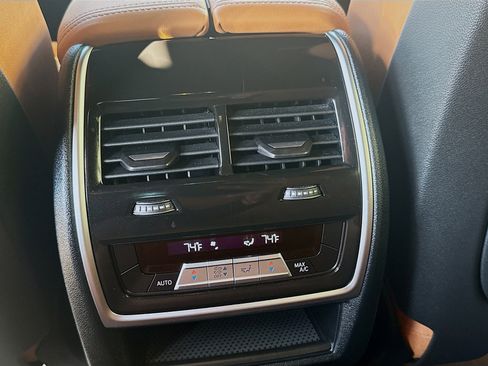 Used 2023 BMW X6 xDrive40i w/ Premium Package image 23