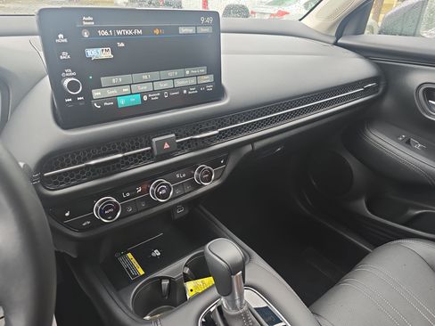Certified 2024 Honda HR-V EX-L image 19