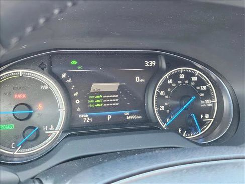 Used 2021 Toyota Venza Limited image 11