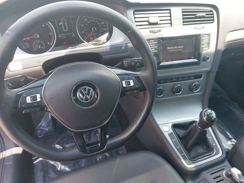 Used 2015 Volkswagen Golf TDI SE FWD image 15