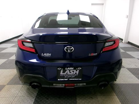 Used 2022 Toyota GR86 image 12