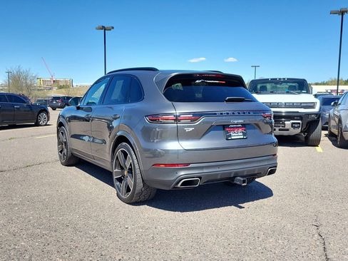 Used 2021 Porsche Cayenne AWD/4WD image 5