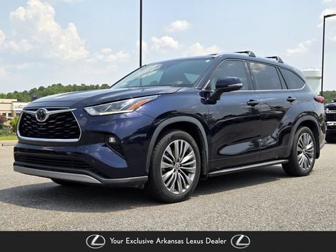 Used 2020 Toyota Highlander Platinum AWD/4WD image 1
