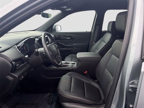 Used 2023 Chevrolet Traverse RS image 22