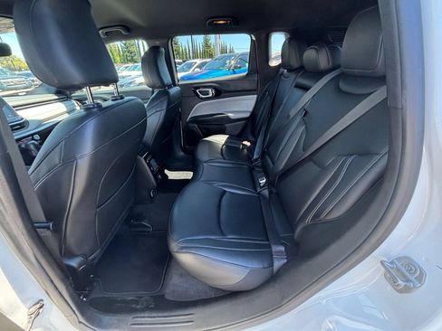 Used 2025 Jeep Compass Limited AWD/4WD image 27