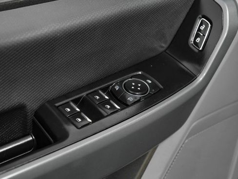 Used 2022 Ford F150 XLT image 38