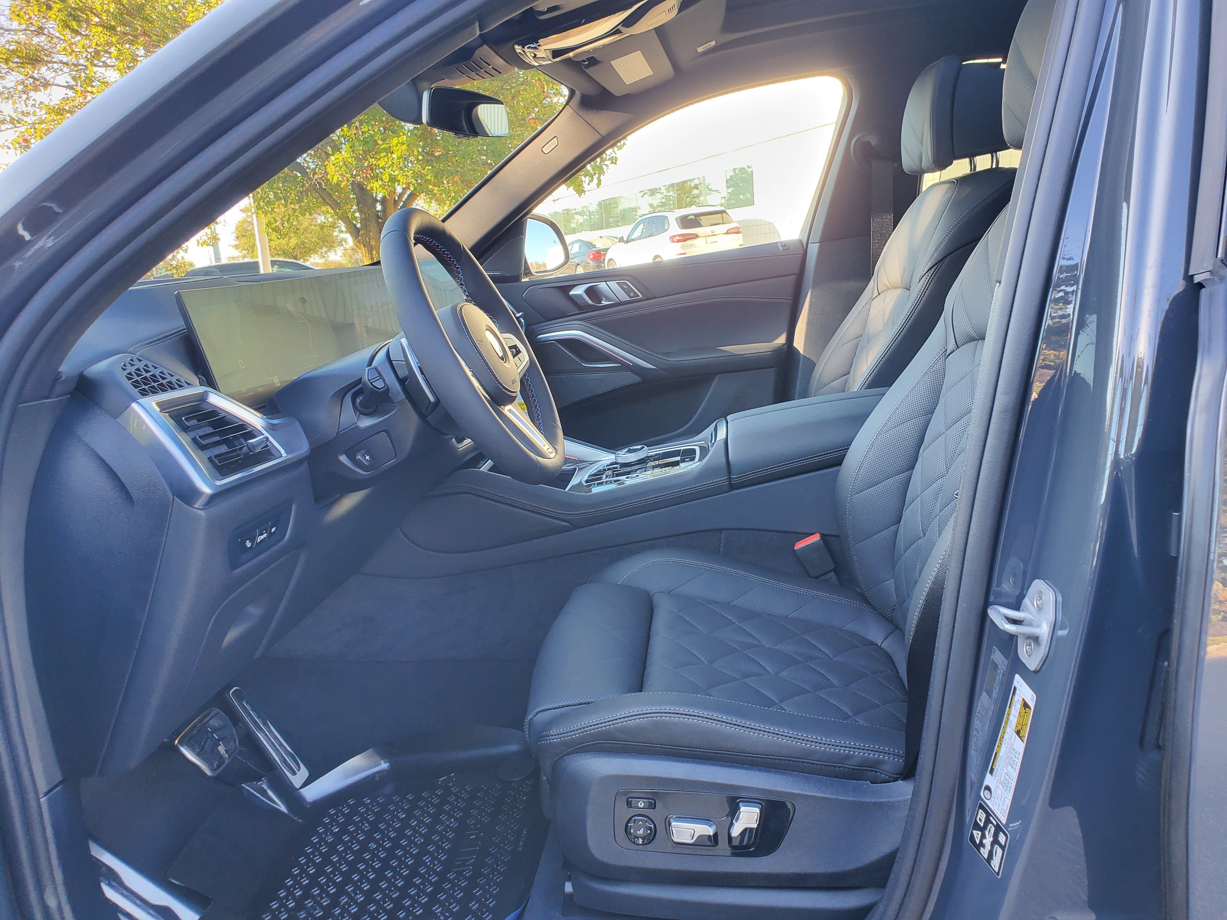 New 2027 BMW X6 M60i w/ Executive Package AWD/4WD image 9