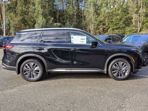 New 2026 INFINITI QX60 Luxe w/ Cargo Package image 4