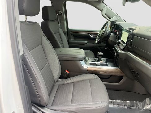 Used 2024 Chevrolet Silverado 1500 LT Trail Boss w/ Convenience Package II image 30