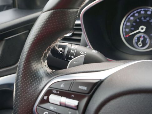 Used 2022 Genesis G70 2.0T image 26