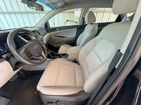 Used 2016 Hyundai Tucson Sport FWD image 9