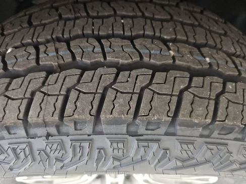 New 2026 GMC Sierra 1500 SLT w/ SLT Convenience Package image 10