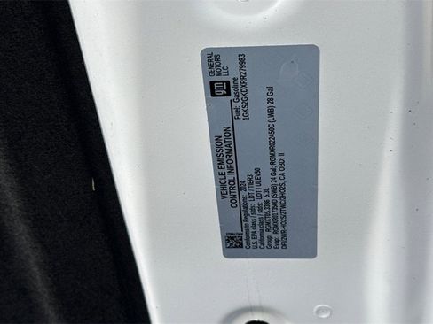 Used 2024 GMC Yukon XL SLT image 40