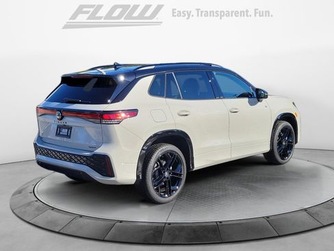 New 2026 Volkswagen Tiguan SE R-Line image 7