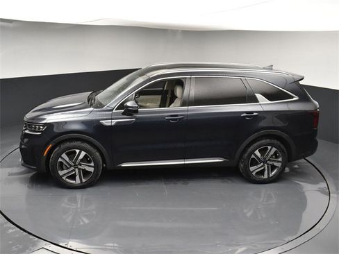 Certified 2022 Kia Sorento SX image 45
