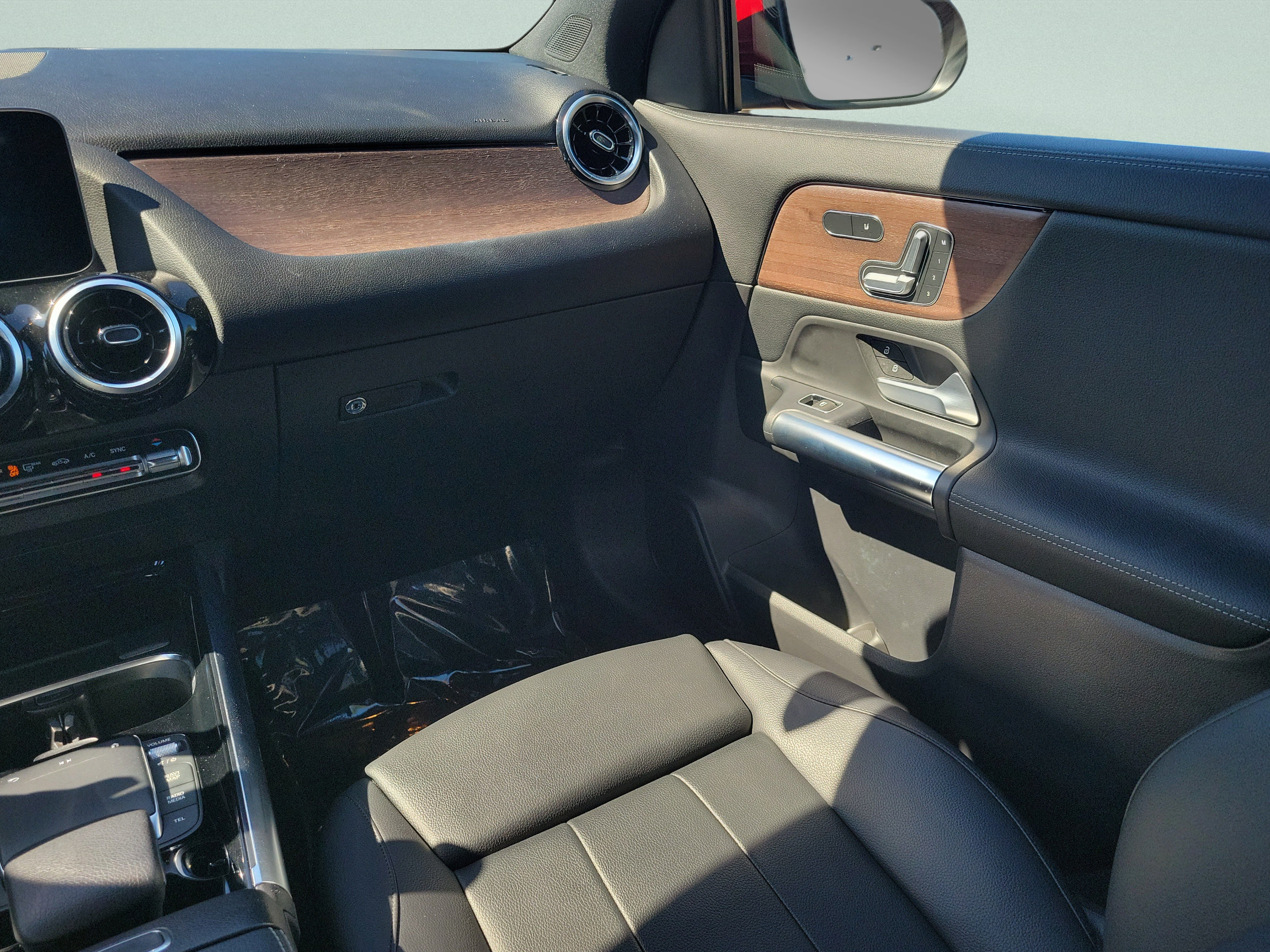 Certified 2021 Mercedes-Benz GLA 250 4MATIC image 12