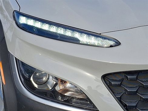 Used 2023 Hyundai Kona SEL image 10
