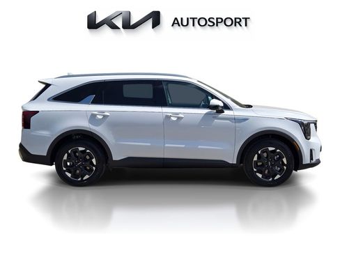 New 2026 Kia Sorento S FWD image 7