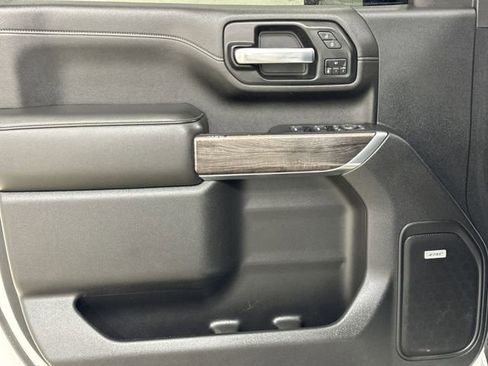 Used 2020 Chevrolet Silverado 2500 LTZ w/ LTZ Premium Package image 20