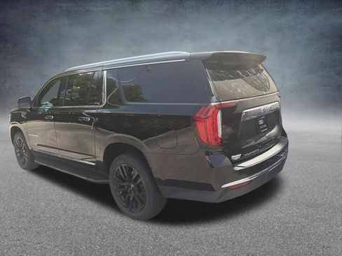 Used 2022 GMC Yukon XL SLT w/ SLT Luxury Package AWD/4WD image 5