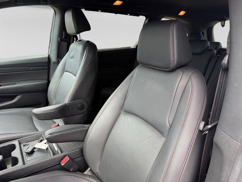 Used 2025 Honda Odyssey Sport-L image 23
