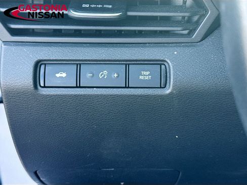 Used 2023 Nissan Altima 2.5 SR w/ SR Premium Package image 13