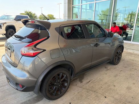 Used 2015 Nissan Juke S FWD image 13