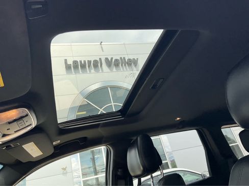 Used 2019 Jeep Grand Cherokee Altitude AWD/4WD image 19
