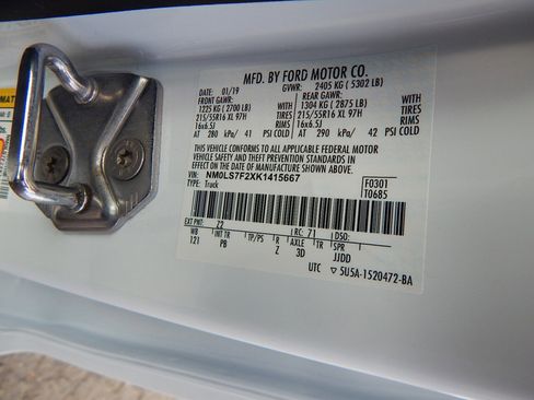 Used 2019 Ford Transit Connect XLT image 26