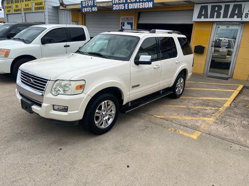 Used 2008 Ford Explorer Limited RWD image 3