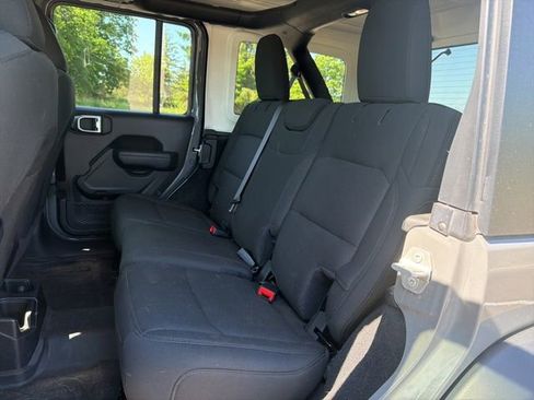 Used 2023 Jeep Wrangler Unlimited Sport AWD/4WD image 9