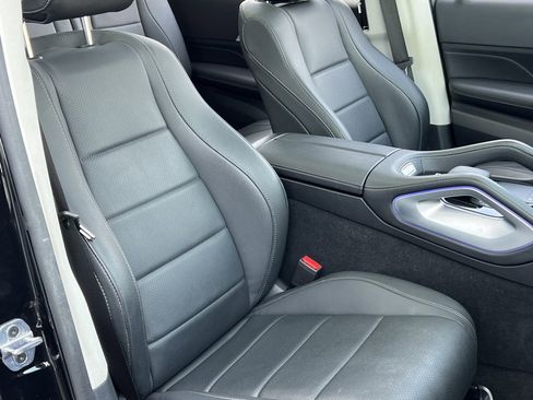 Used 2024 Mercedes-Benz GLS 450 4MATIC w/ AMG Line Exterior image 37