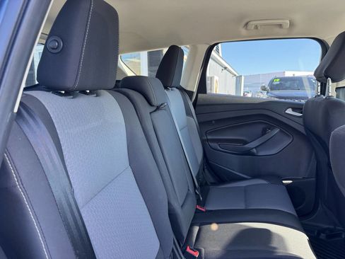 Used 2018 Ford Escape SE w/ SE Sync 3 Package FWD image 28