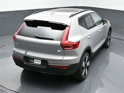 New 2024 Volvo XC40 Recharge Plus w/ Protection Package Premier image 33