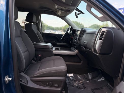 Used 2018 Chevrolet Silverado 1500 LT w/ All Star Edition AWD/4WD image 33