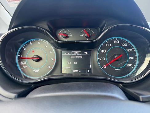 Used 2017 Chevrolet Cruze Premier image 12