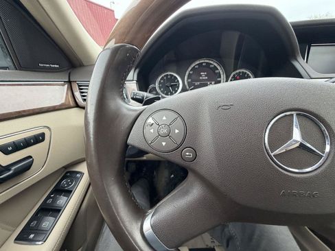 Used 2010 Mercedes-Benz E 350 Sedan image 16