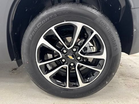 Used 2025 Chevrolet TrailBlazer LT AWD/4WD image 33