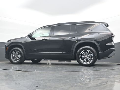 Certified 2025 Chevrolet Traverse LT image 28