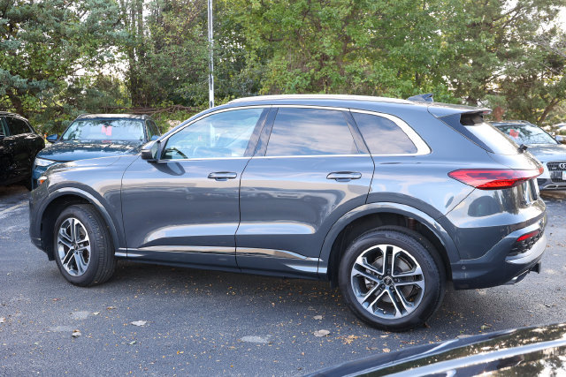 Certified 2025 Audi Q5 Premium Plus AWD/4WD image 26