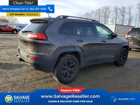 Used 2017 Jeep Cherokee Trailhawk AWD/4WD image 4