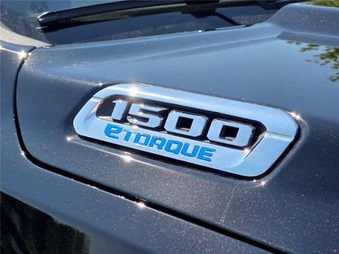 New 2026 RAM 1500 Laramie AWD/4WD image 35