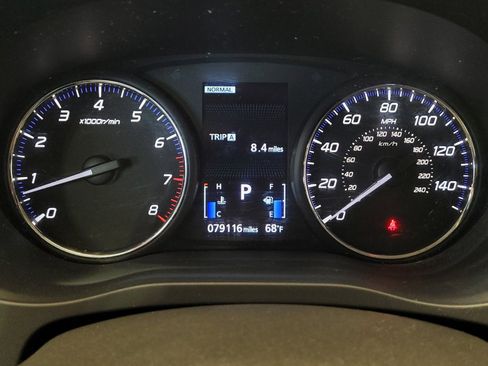 Used 2017 Mitsubishi Outlander SE AWD/4WD image 23