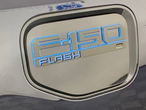 Used 2025 Ford F150 Lightning Flash AWD/4WD image 13