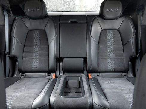 Certified 2022 Porsche Cayenne Turbo GT AWD/4WD image 29