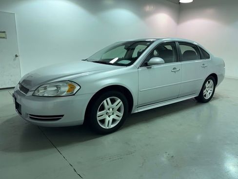 Used 2016 Chevrolet Impala LT image 3